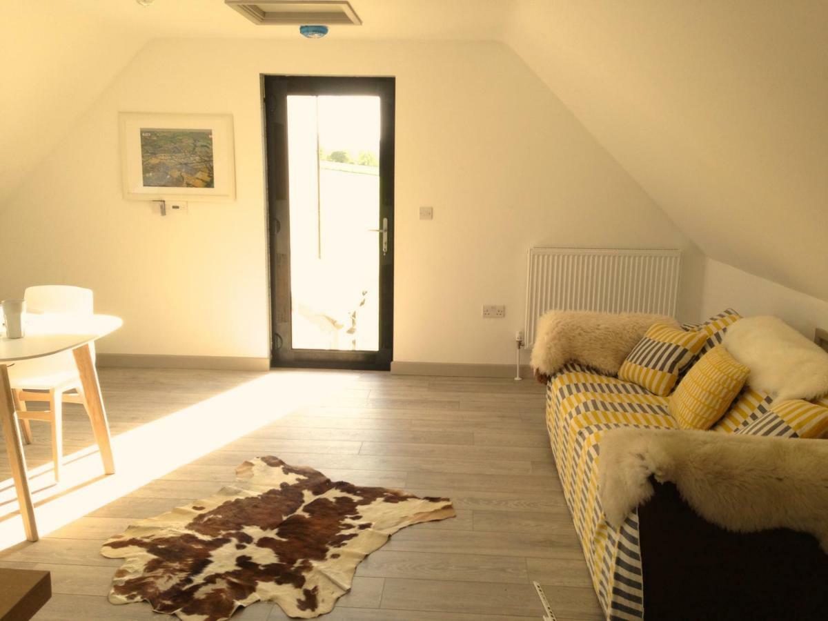 The Loft Apartment Pilton Exterior photo